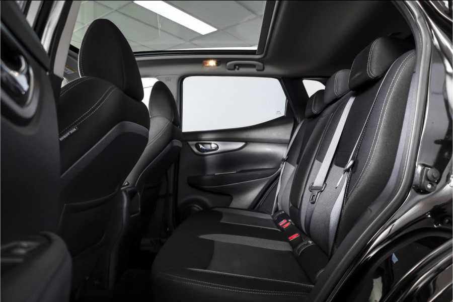 Nissan QASHQAI 1.2 116 PK N-Connecta | Pano | Cruise | 360 Camera | PDC | NAV | ECC | Afn. Trekhaak | LM 18" |