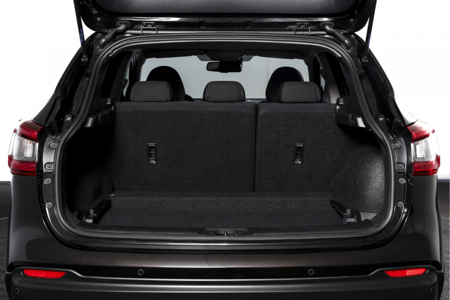 Nissan QASHQAI 1.2 116 PK N-Connecta | Pano | Cruise | 360 Camera | PDC | NAV | ECC | Afn. Trekhaak | LM 18" |