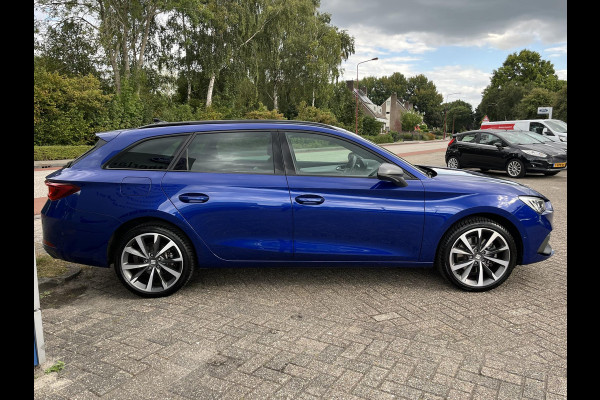 Seat Leon Sportstourer 1.4 TSI eHybrid PHEV FR 204pk | Keurige staat! | Adaptieve Cruise | Stoelverwarming | Elektrische Achterklep | Memory Seats | Virtuel Cockpit
