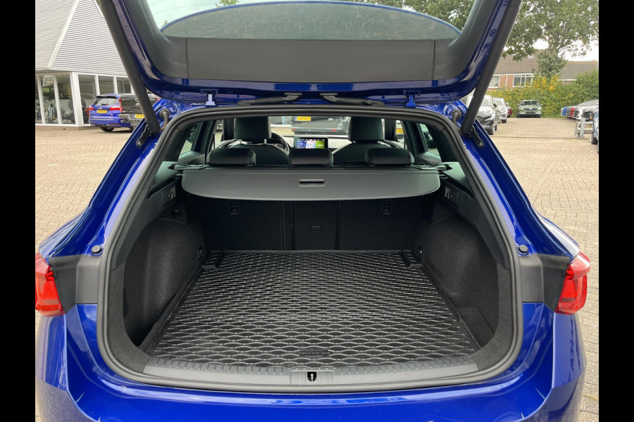 Seat Leon Sportstourer 1.4 TSI eHybrid PHEV FR 204pk | Keurige staat! | Adaptieve Cruise | Stoelverwarming | Elektrische Achterklep | Memory Seats | Virtuel Cockpit