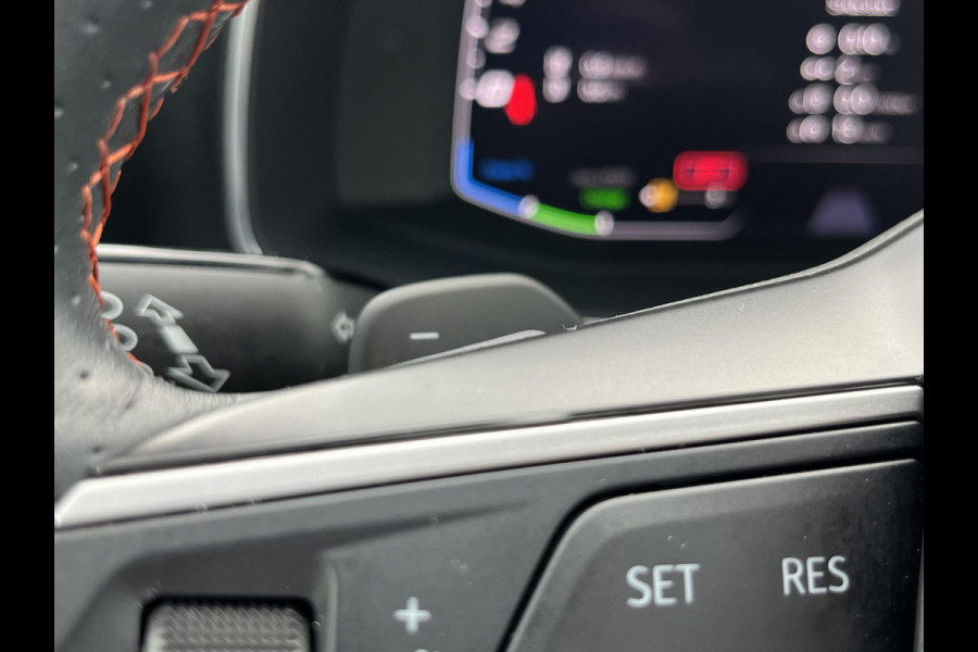 Seat Leon Sportstourer 1.4 TSI eHybrid PHEV FR 204pk | Keurige staat! | Adaptieve Cruise | Stoelverwarming | Elektrische Achterklep | Memory Seats | Virtuel Cockpit