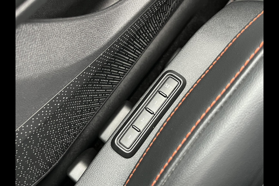 Seat Leon Sportstourer 1.4 TSI eHybrid PHEV FR 204pk | Keurige staat! | Adaptieve Cruise | Stoelverwarming | Elektrische Achterklep | Memory Seats | Virtuel Cockpit