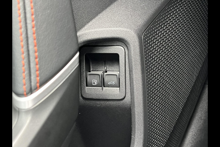 Seat Leon Sportstourer 1.4 TSI eHybrid PHEV FR 204pk | Keurige staat! | Adaptieve Cruise | Stoelverwarming | Elektrische Achterklep | Memory Seats | Virtuel Cockpit