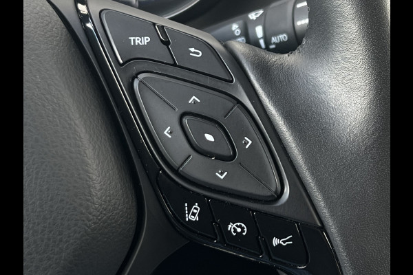 Toyota C-HR 2.0 Hybrid Team D | Navi | Carplay | Dodehoek | Park Assist | Camera