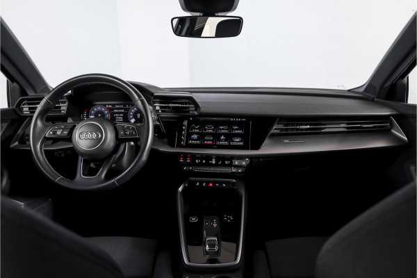 Audi A3 Sportback 30 TFSI Advanced edition 110 PK - Automaat | Dig. Cockpit | Adapt. Cruise | PDC | NAV + App. Connect | ECC | DAB | LM 17" |