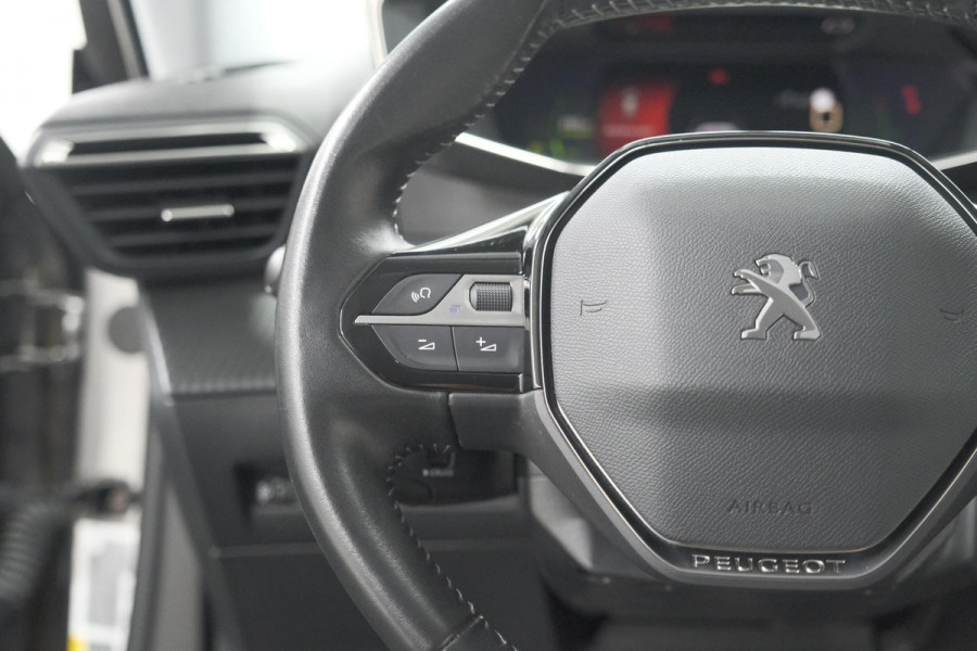 Peugeot 2008 PureTech 100 Allure | Camera | Navigatie | Apple Carplay | Parkeersensoren