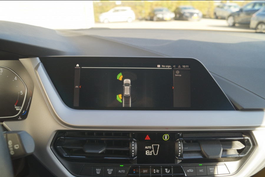 BMW 1-serie 116d Automaat Executive Sport -NAVI-ECC-PDC-