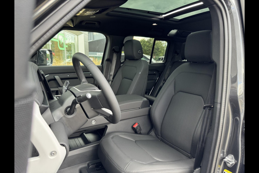 Land Rover Defender 110 P300e 110 S | Meridian | Panoramadak | Black Pack