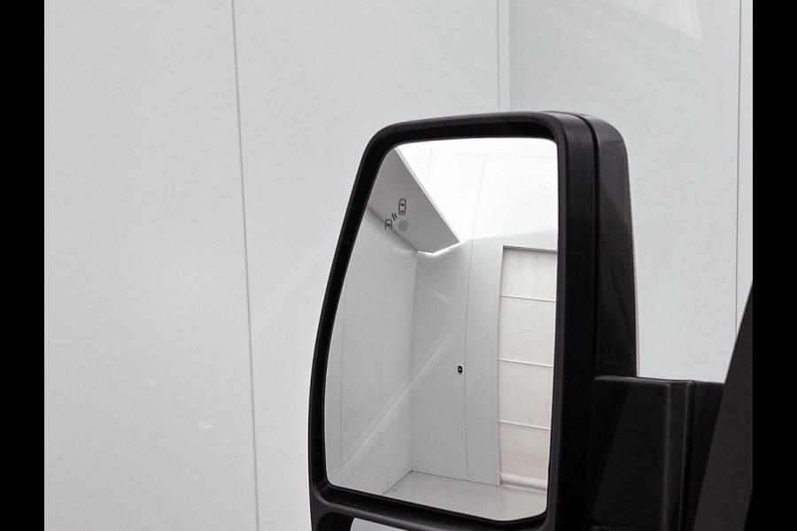 Ford Transit Custom 320 2.0 TDCI L2H1 Sport Airco ACC Bluetooth Navi Trekhaak Stoelverwarming