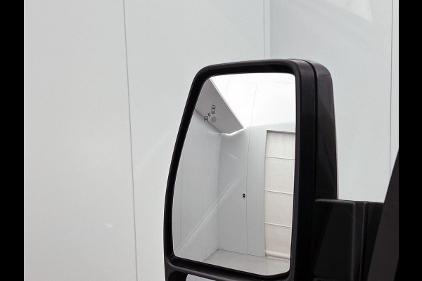 Ford Transit Custom 320 2.0 TDCI L2H1 Sport Airco ACC Bluetooth Navi Trekhaak Stoelverwarming