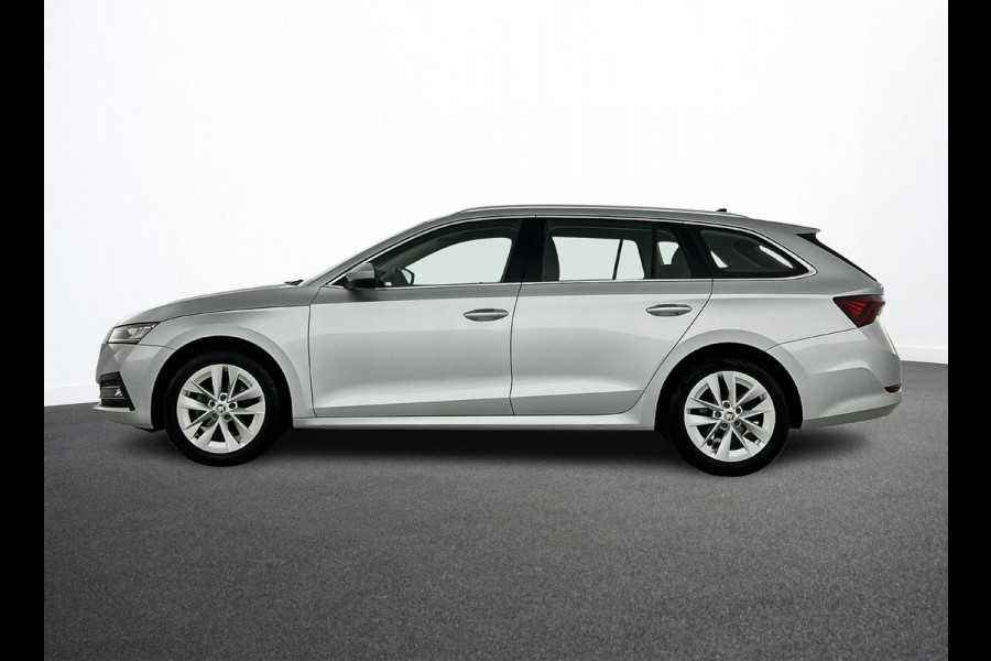 Škoda Octavia Combi 1.5 e-TSI DSG Style Navigatie Climatic Control  Parkeer Sensoren + Camera DAB Cruise control Lichtmetalen Velgen Keyless