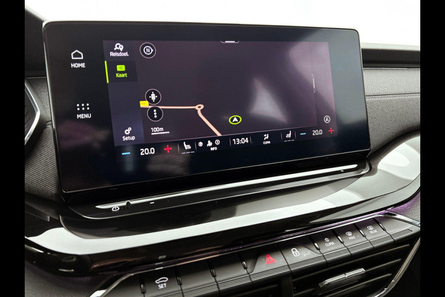 Škoda Octavia Combi 1.5 e-TSI DSG Style Navigatie Climatic Control  Parkeer Sensoren + Camera DAB Cruise control Lichtmetalen Velgen Keyless
