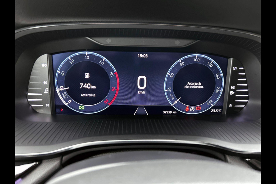 Škoda Octavia Combi 1.5 e-TSI DSG Style Navigatie Climatic Control  Parkeer Sensoren + Camera DAB Cruise control Lichtmetalen Velgen Keyless