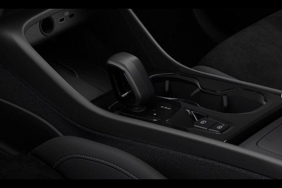 Volvo XC40 B4 211PK Automaat Plus Dark / Extra getint glas / Microtech/Nubuck / Camera achter Volvo XC40 B4 211PK Automaat Plus Dark / Extra getint glas / Microtech/Nubuck / Camera achter