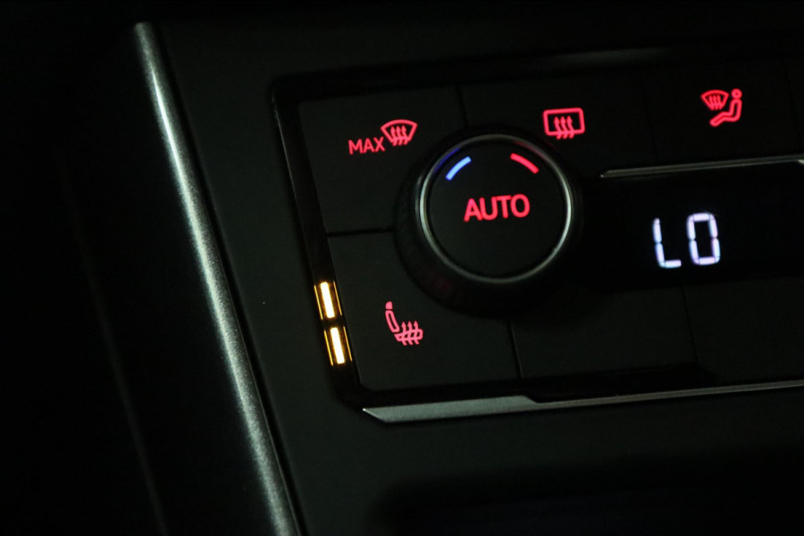 Volkswagen Polo 2.0 TSI GTI PANO / NAVI / CARPLAY / BEATS SOUND / VOL
