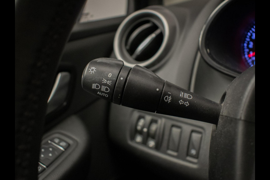 Renault Clio 0.9 TCe Sport (APPLE CARPLAY,NAVI,LED,CRUISE,CLIMATE,LM VELGEN,GETINT,SPORTSTOELEN,PDC,NIEUWE APK,NETTES TAAT)
