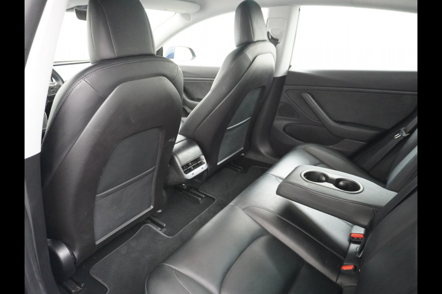 Tesla Model 3 Long Range AWD 75kWh 463PK Elektr.Achterklep ! 19"Lmv FSD-3 Computer Premium Audio AutoPilot Panoramadak Camera's Leer Adaptive- 4WD Stoel en achterbank verwarming Elektr.Stoelen+Memory+Easy-Entry WiFi 1e Eigenaar Origineel Nederlandse Auto Garantie op Accu/Motor tot 07-06-2027/192.000km