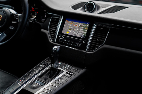 Porsche Macan 2.0 | Panorama | Facelift | LED | 21 inch | 100% Onderhouden | Luxe Leder | Bluetooth Audio | NAP | Stoelverwarming