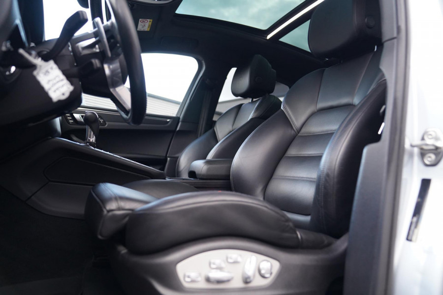 Porsche Macan 2.0 | Panorama | Facelift | LED | 21 inch | 100% Onderhouden | Luxe Leder | Bluetooth Audio | NAP | Stoelverwarming