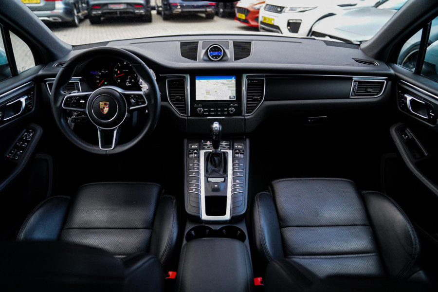 Porsche Macan 2.0 | Panorama | Facelift | LED | 21 inch | 100% Onderhouden | Luxe Leder | Bluetooth Audio | NAP | Stoelverwarming