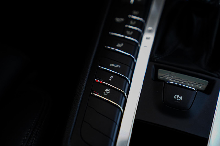 Porsche Macan 2.0 | Panorama | Facelift | LED | 21 inch | 100% Onderhouden | Luxe Leder | Bluetooth Audio | NAP | Stoelverwarming