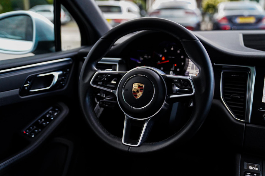 Porsche Macan 2.0 | Panorama | Facelift | LED | 21 inch | 100% Onderhouden | Luxe Leder | Bluetooth Audio | NAP | Stoelverwarming