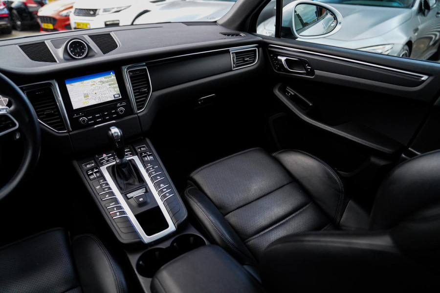 Porsche Macan 2.0 | Panorama | Facelift | LED | 21 inch | 100% Onderhouden | Luxe Leder | Bluetooth Audio | NAP | Stoelverwarming