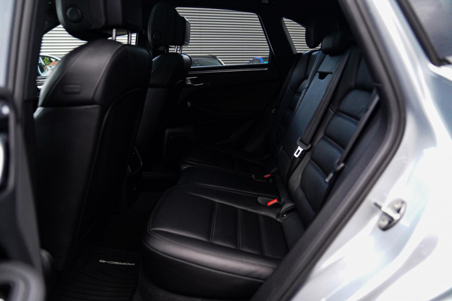 Porsche Macan 2.0 | Panorama | Facelift | LED | 21 inch | 100% Onderhouden | Luxe Leder | Bluetooth Audio | NAP | Stoelverwarming