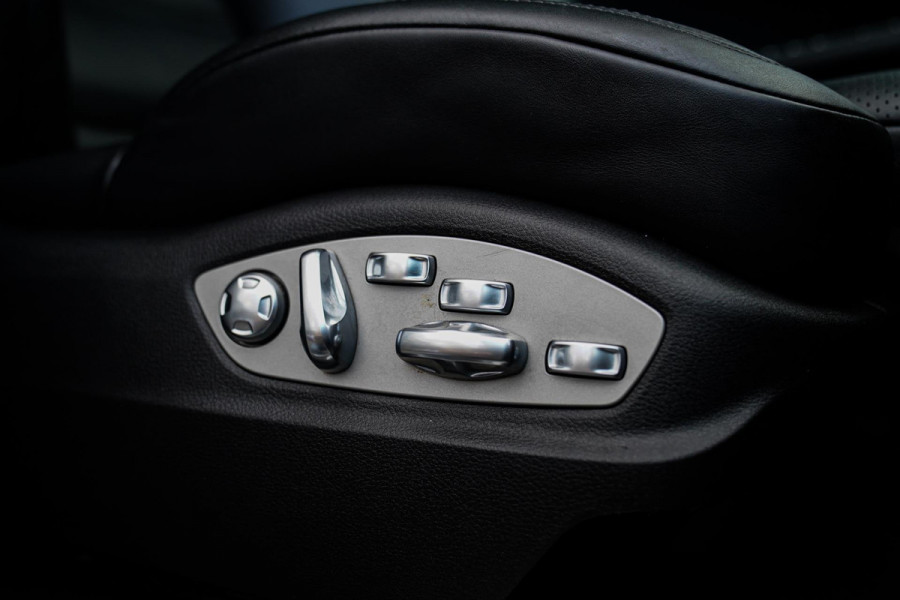 Porsche Macan 2.0 | Panorama | Facelift | LED | 21 inch | 100% Onderhouden | Luxe Leder | Bluetooth Audio | NAP | Stoelverwarming