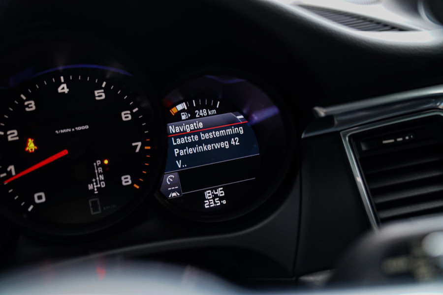 Porsche Macan 2.0 | Panorama | Facelift | LED | 21 inch | 100% Onderhouden | Luxe Leder | Bluetooth Audio | NAP | Stoelverwarming