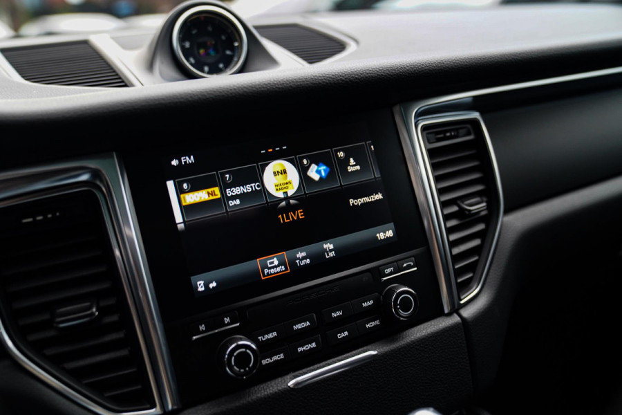 Porsche Macan 2.0 | Panorama | Facelift | LED | 21 inch | 100% Onderhouden | Luxe Leder | Bluetooth Audio | NAP | Stoelverwarming