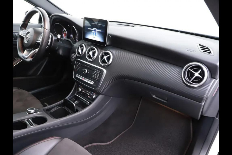 Mercedes-Benz A-Klasse 200 AMG Night Pano Navi Cruise Camera NAP