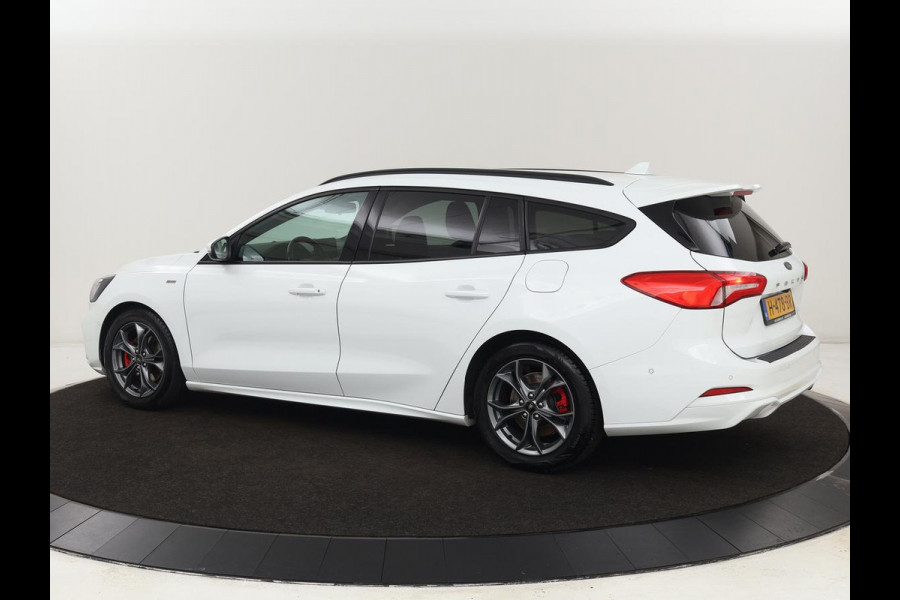 Ford Focus 1.5 EcoBoost ST Line | Stoelverwarming | Half leder | Camera | B&O Sound | Carplay | Park Assist | Navigatie | Dodehoek detectie | Cruise control | Navigatie