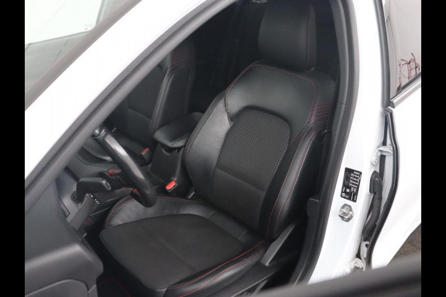 Ford Focus 1.5 EcoBoost ST Line | Stoelverwarming | Half leder | Camera | B&O Sound | Carplay | Park Assist | Navigatie | Dodehoek detectie | Cruise control | Navigatie