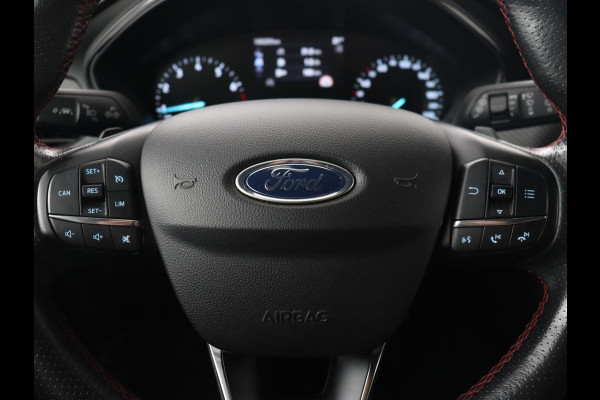 Ford Focus 1.5 EcoBoost ST Line | Stoelverwarming | Half leder | Camera | B&O Sound | Carplay | Park Assist | Navigatie | Dodehoek detectie | Cruise control | Navigatie