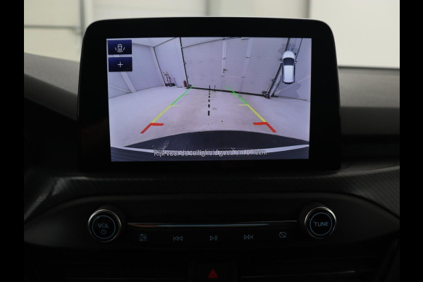 Ford Focus 1.5 EcoBoost ST Line | Stoelverwarming | Half leder | Camera | B&O Sound | Carplay | Park Assist | Navigatie | Dodehoek detectie | Cruise control | Navigatie