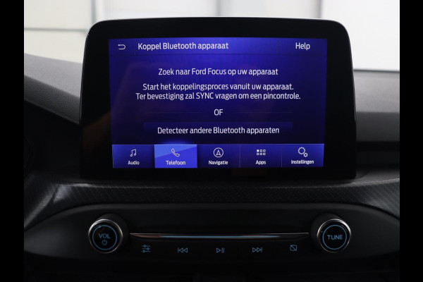 Ford Focus 1.5 EcoBoost ST Line | Stoelverwarming | Half leder | Camera | B&O Sound | Carplay | Park Assist | Navigatie | Dodehoek detectie | Cruise control | Navigatie