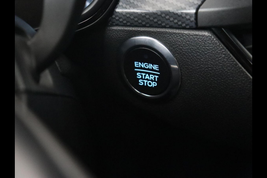 Ford Focus 1.5 EcoBoost ST Line | Stoelverwarming | Half leder | Camera | B&O Sound | Carplay | Park Assist | Navigatie | Dodehoek detectie | Cruise control | Navigatie