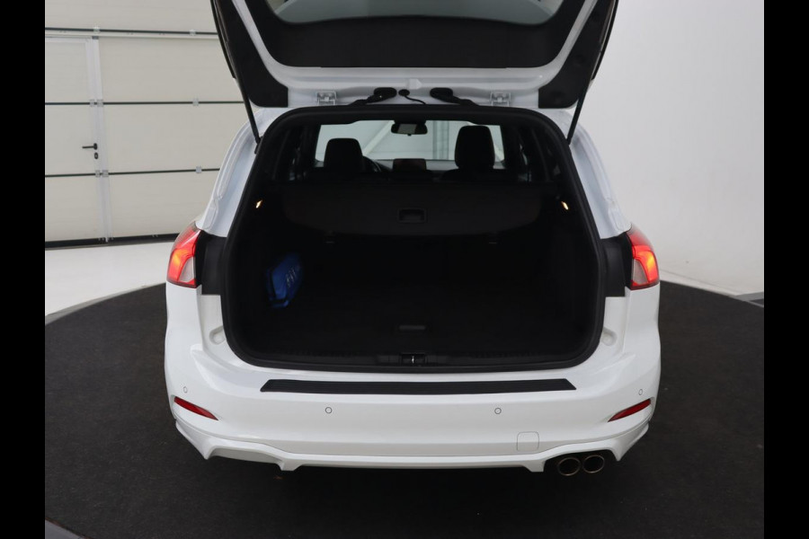 Ford Focus 1.5 EcoBoost ST Line | Stoelverwarming | Half leder | Camera | B&O Sound | Carplay | Park Assist | Navigatie | Dodehoek detectie | Cruise control | Navigatie