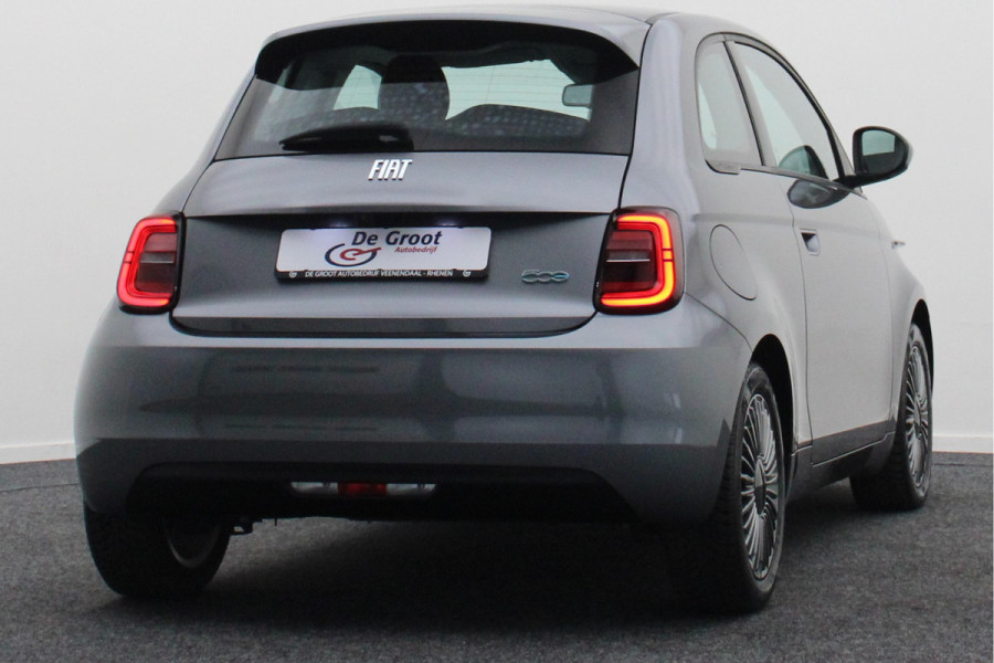 Fiat 500 Icon 42 kWh Virtual Cockpit, Camera, Rijstrooksensor, Cruise, Apple Carplay, DAB, 16''