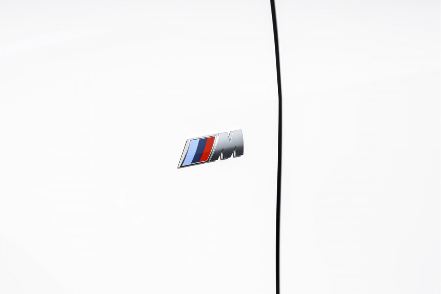 BMW 1-serie 120 M Sport - Automaat | Dig. Cockpit | Adapt. Cruise | Harman/Kardon | Stoelverw. | PDC | Camera | NAV + App. Connect | ECC | DAB | LM 18" | 9351