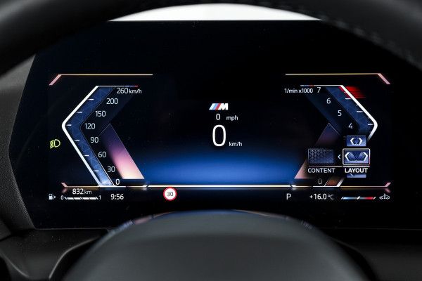 BMW 1-serie 120 M Sport - Automaat | Dig. Cockpit | Adapt. Cruise | Harman/Kardon | Stoelverw. | PDC | Camera | NAV + App. Connect | ECC | DAB | LM 18" | 9351