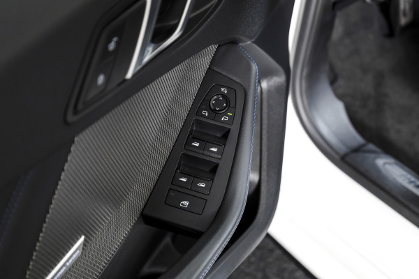 BMW 1-serie 120 M Sport - Automaat | Dig. Cockpit | Adapt. Cruise | Harman/Kardon | Stoelverw. | PDC | Camera | NAV + App. Connect | ECC | DAB | LM 18" | 9351