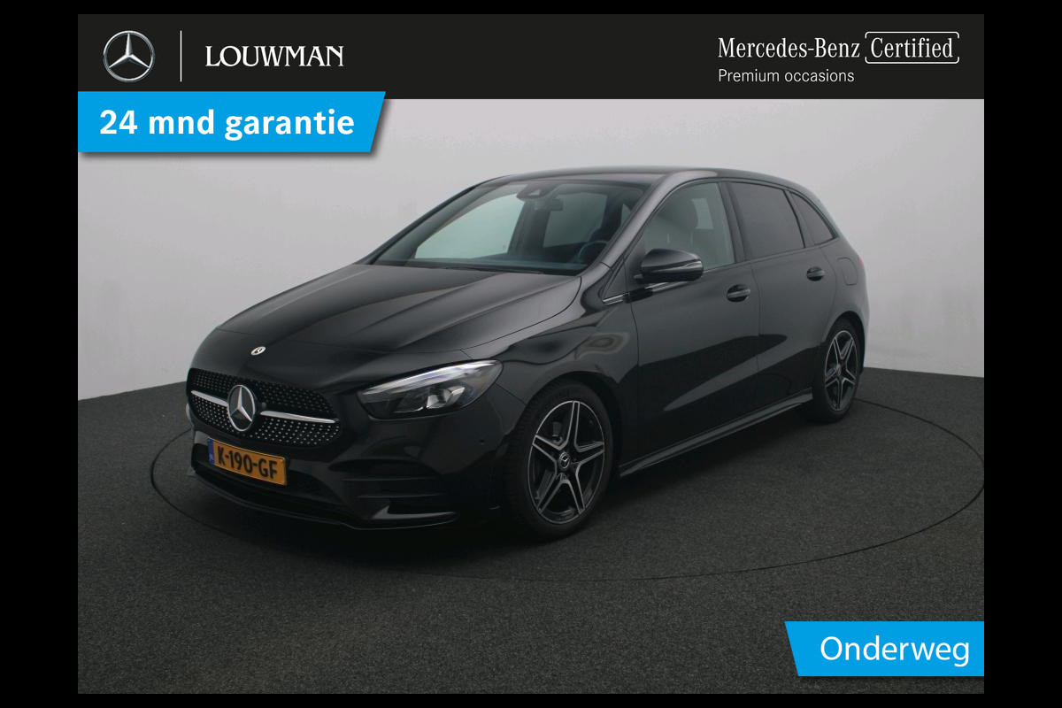 Mercedes-Benz B-Klasse 160 AMG Handgeschakeld AMG Line | Night Pakket | Spiegel Pakket | Easy-Pack Achterklep | Achteruitrijcamera. Inclusief 24 maanden Mercedes-Benz Certified garantie voor Europa.