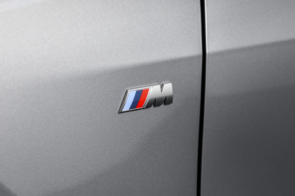 BMW 1-serie 120 M Sport - Automaat | Innovation Pack | Premium Pack | S/K-Panodak | Dig. Cockpit | Adapt. Cruise | Stoel+-Stuurverw. | 360 Camera | NAV + App. Connect | Harman\Kardon | Head-Up | LM 19" | Afn. trekhaak | 1481