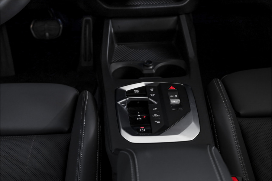 BMW 1-serie 120 M Sport - Automaat | Innovation Pack | Premium Pack | S/K-Panodak | Dig. Cockpit | Adapt. Cruise | Stoel+-Stuurverw. | 360 Camera | NAV + App. Connect | Harman\Kardon | Head-Up | LM 19" | Afn. trekhaak | 1481