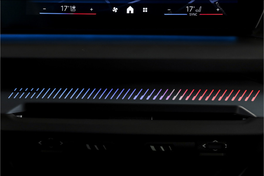 BMW 1-serie 120 M Sport - Automaat | Innovation Pack | Premium Pack | S/K-Panodak | Dig. Cockpit | Adapt. Cruise | Stoel+-Stuurverw. | 360 Camera | NAV + App. Connect | Harman\Kardon | Head-Up | LM 19" | Afn. trekhaak | 1481