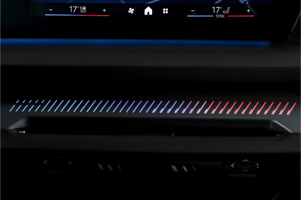 BMW 1-serie 120 M Sport - Automaat | Innovation Pack | Premium Pack | S/K-Panodak | Dig. Cockpit | Adapt. Cruise | Stoel+-Stuurverw. | 360 Camera | NAV + App. Connect | Harman\Kardon | Head-Up | LM 19" | Afn. trekhaak | 1481
