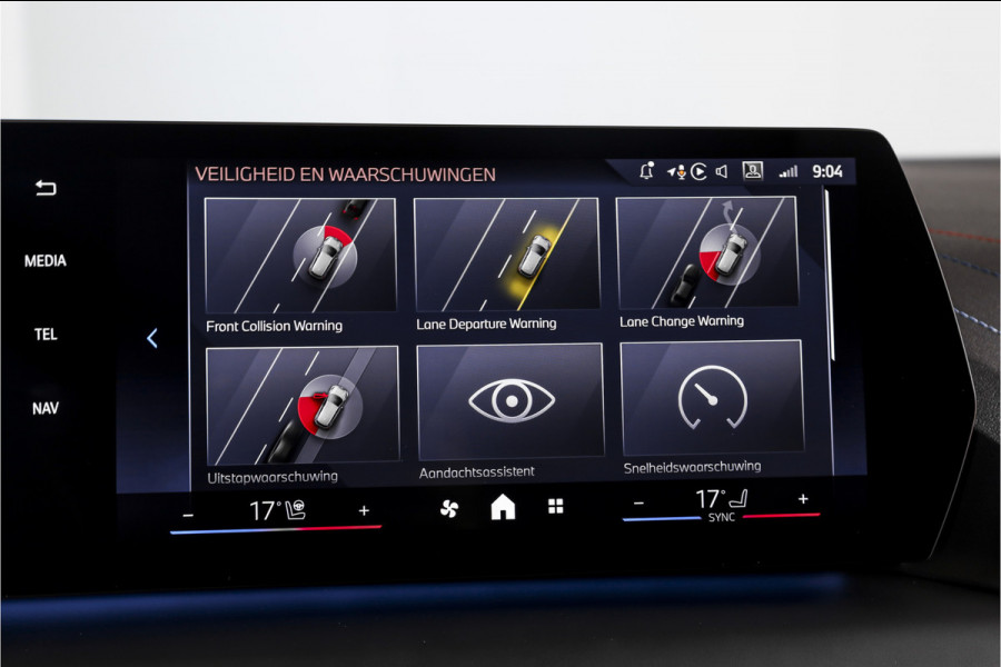 BMW 1-serie 120 M Sport - Automaat | Innovation Pack | Premium Pack | S/K-Panodak | Dig. Cockpit | Adapt. Cruise | Stoel+-Stuurverw. | 360 Camera | NAV + App. Connect | Harman\Kardon | Head-Up | LM 19" | Afn. trekhaak | 1481