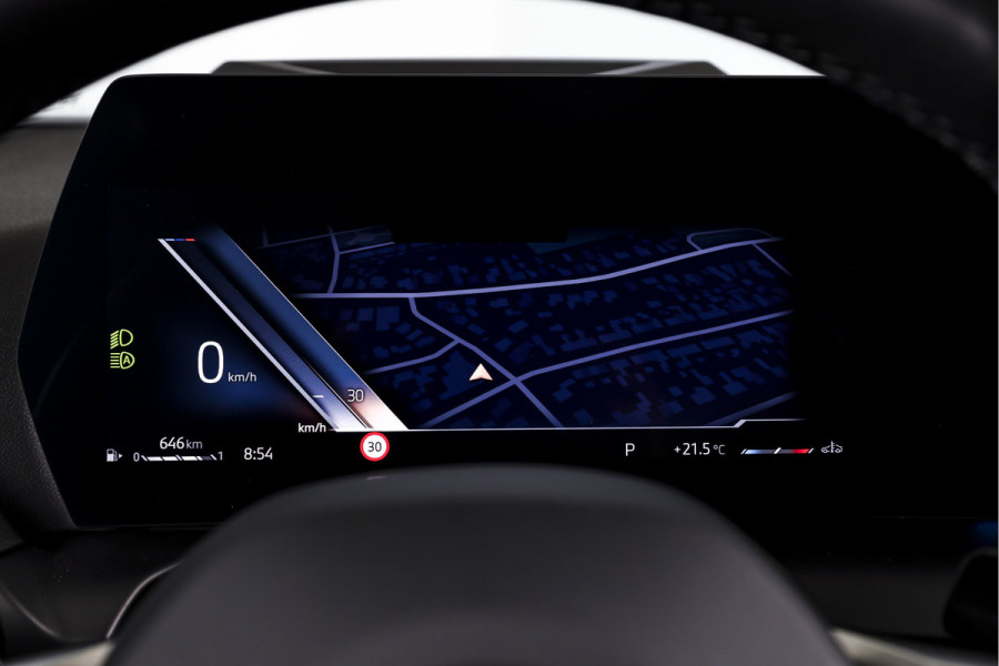 BMW 1-serie 120 M Sport - Automaat | Innovation Pack | Premium Pack | S/K-Panodak | Dig. Cockpit | Adapt. Cruise | Stoel+-Stuurverw. | 360 Camera | NAV + App. Connect | Harman\Kardon | Head-Up | LM 19" | Afn. trekhaak | 1481